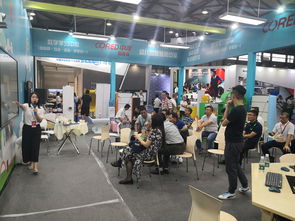 藍(lán)鴿集團(tuán)攜智慧教育產(chǎn)品亮相2019中國(guó)國(guó)際教育裝備上海博覽會(huì)，引領(lǐng)教育信息化新浪潮